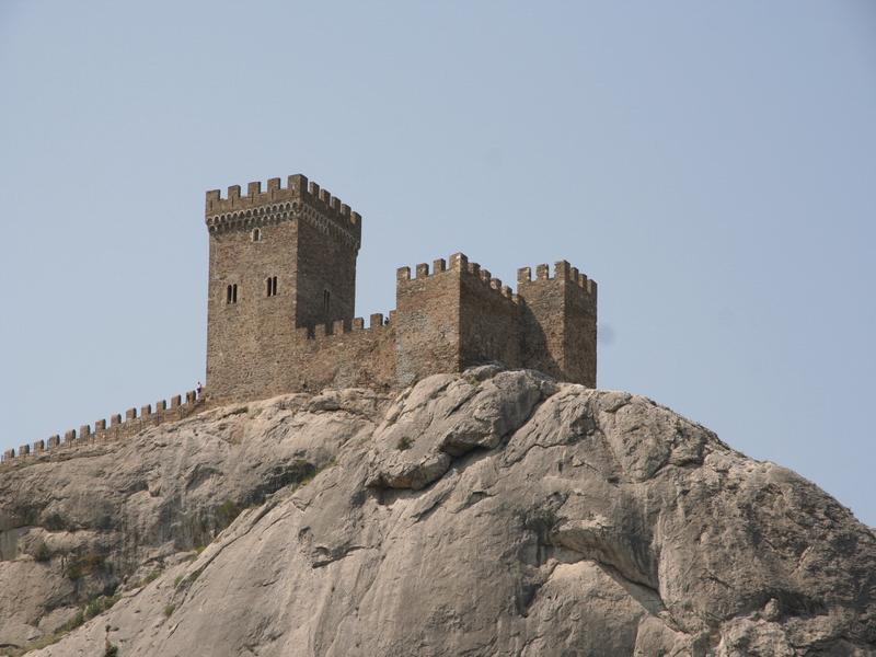 Судак. Генуэзская крепость. Консульский Замок. Вид с моря.